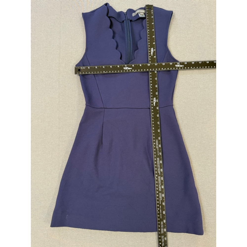 French Connection Lula Scallop V-Neck Navy Dress Size 0 - Picture 4 of 6